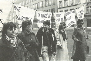 Foto de Ruth Dreifuss lors d'une manifestation pour la congé maternité.