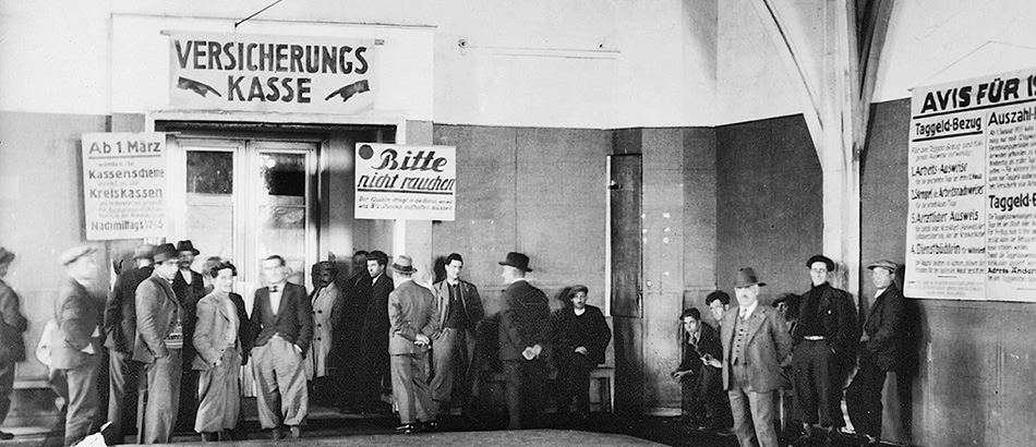 Caisse d’assurance et d’assistance de la ville de Zurich, salle d’attente à Helmhaus (1936), Edy Meyer. Archives sociales suisses.