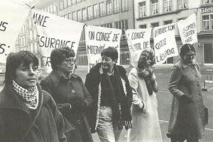 Ruth Dreifuss lors d'une manifestation pour la congé maternité. Source: Fischli, Dreifuss ist unser Name, Zürich 2002.